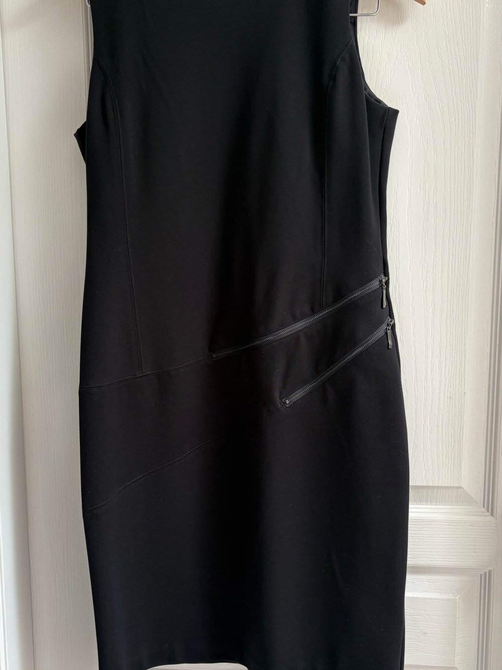 Kenneth Cole Reaction Black Sleeveless Midi Sheath Dress with Zip Accents